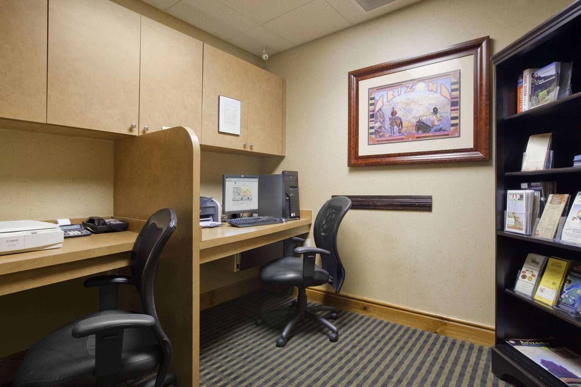 Homewood Suites By Hilton Phoenix-Biltmore Exterior photo